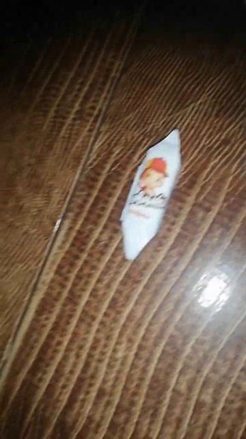 У меня есть вкусная конфетка щас буду кушать а тебе не смотреть онлайн