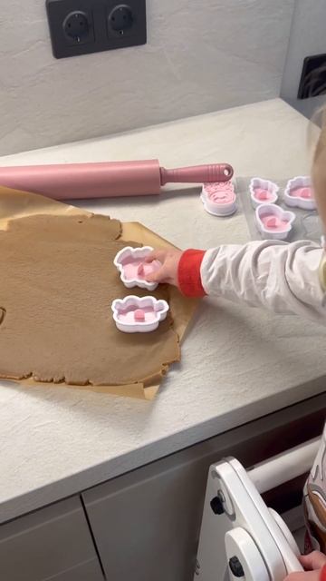 Испекли Имбирное печенье с малышом! #печенье #рецепты # смотреть онлайн