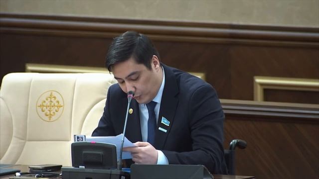 Фракция «AMANAT» требует защитить вкладчиков «Отбасы Ба?