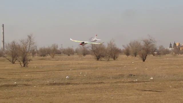 Rc air plane planner landing приземление планера 2 смотреть онлайн