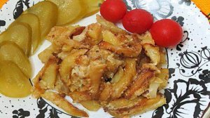 Картофель жареный со сметанно-горчичным соусом