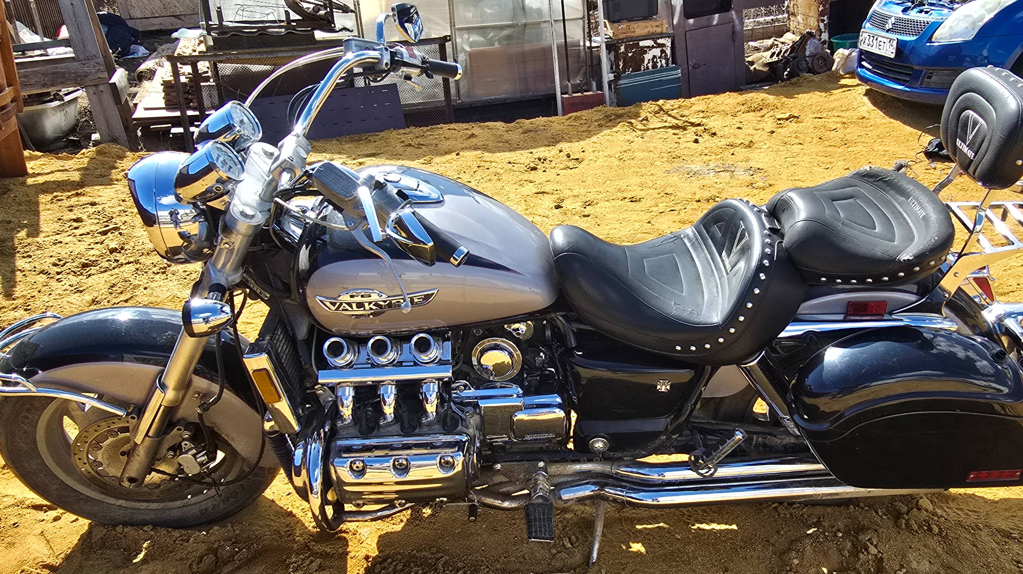 Honda GL1500 Valkyrie смотреть онлайн