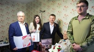 Депутат Мособлдумы поздравил ветеранов ВОВ с Днем Победы в Лыткарине