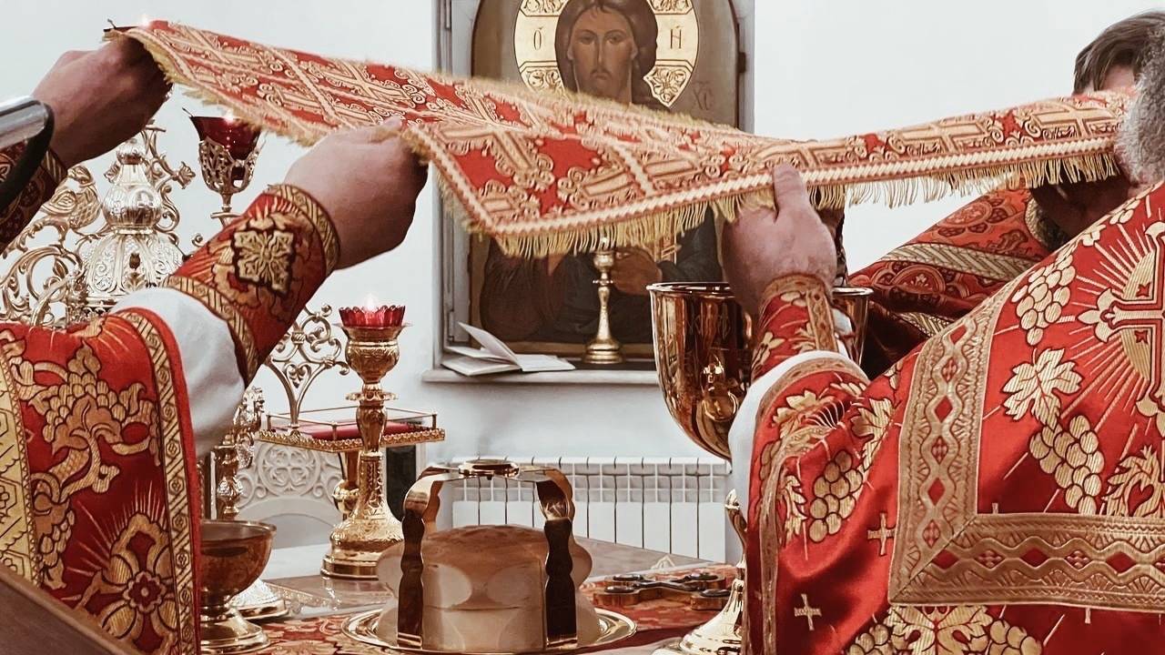 Ранняя Божественная Литургия. Неделя 4-я по Пасхе, о расслабленном. смотреть онлайн