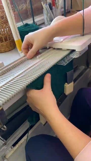 Вязание на вязальной машине knitting machine смотреть онлайн