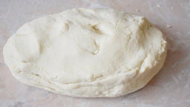 Чебуреки с начинкой из свинины
