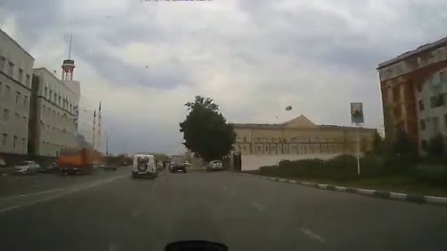 Водитель не растерялся /Good driver response смотреть онлайн