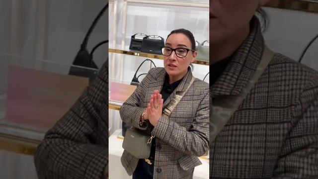 8 марта, акция в аутлете Furla