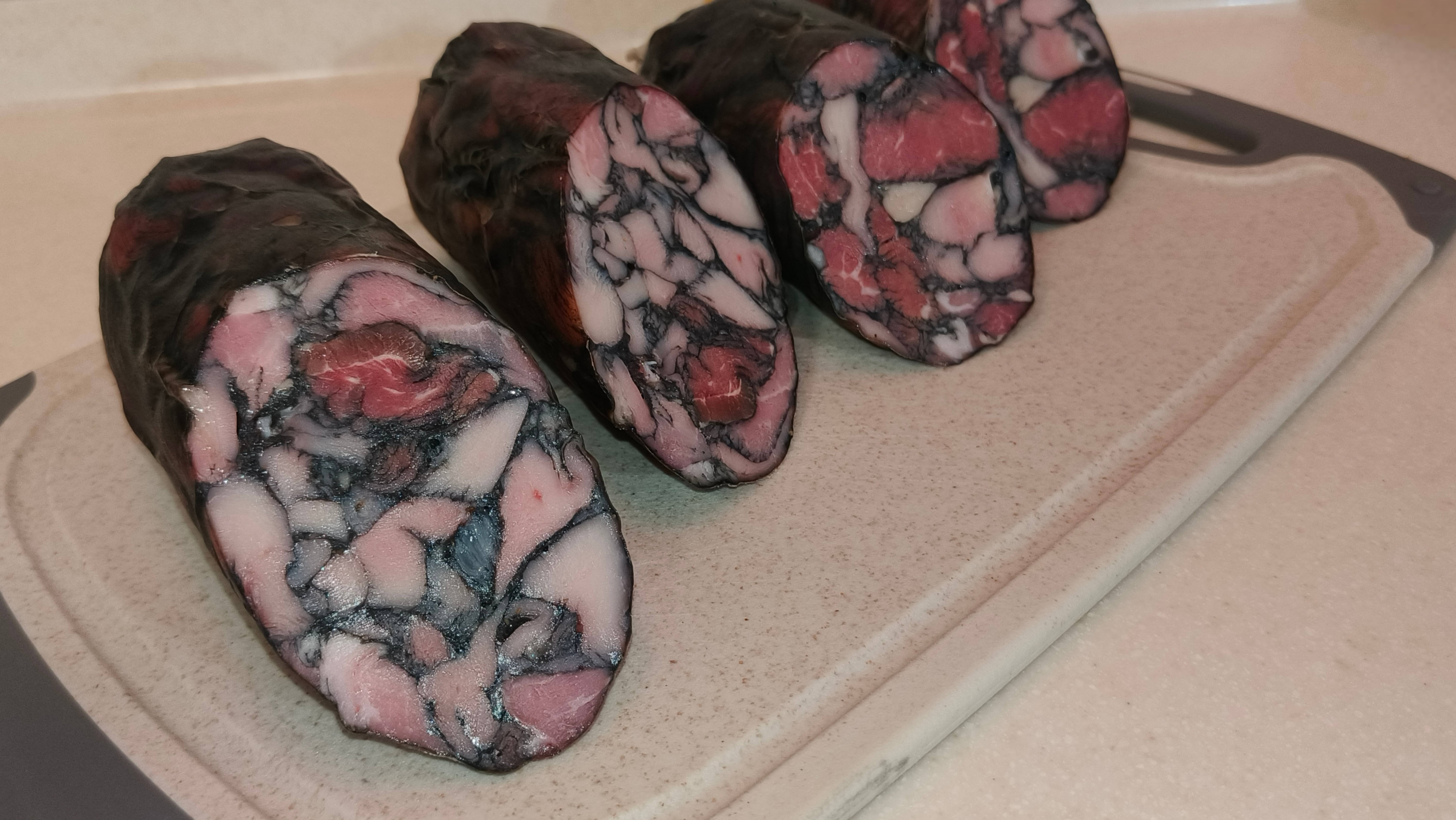 Черная ветчина в духовке