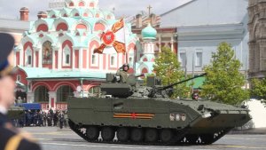 "Чувство гордости за страну": вдова Героя России Чебнева – о параде Победы