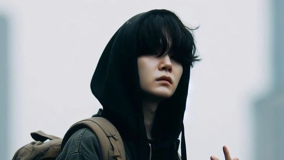 "🔍 Конфликт в BTS: Шуга vs. HYBE? 🤔"