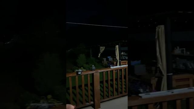 Для ламповых вечеров! Установка гирлянды на терассе смотреть онлайн