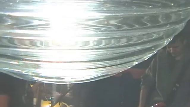 Полночное солнце - Танцуй (Garage Days) смотреть онлайн