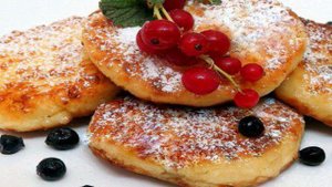 Сырники с изюмом и манной крупой