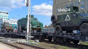 Ульяновцы проводили поезд Министерства обороны РФ. 11 мая 2025 г. Ульяновск, железнодорожный вокзал.