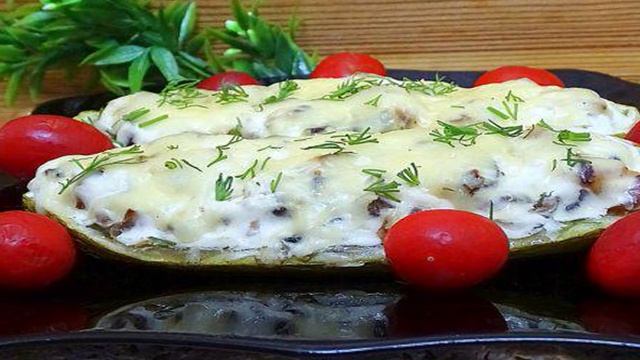 Жульен в кабачках