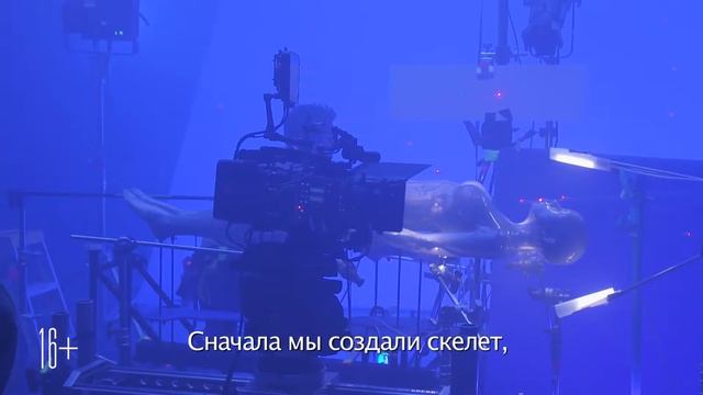 О фильме "Призрак в доспехах" - Ghost in the Shell - Создание доспехов (русский перевод)