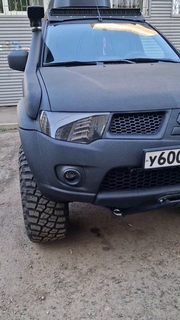 Новые фары😎 #mitsubishi #pajero #biled #тюнингоптики #тюнингфар #? смотреть онлайн