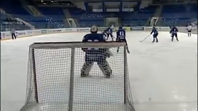 Шайба в ухо прикол хоккей смотреть онлайн