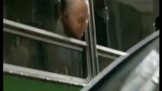 Прикол Халява на автобусе смотреть онлайн