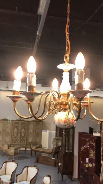 Люстра на  8 рожков – лампочек смотреть онлайн