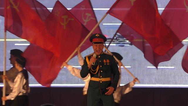 Николай Федосеев - Победный май шагает по стране (09.05.2025) Сочи смотреть онлайн