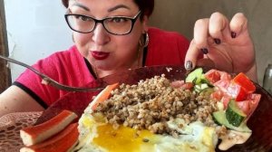 А перекус перед завтраком у меня необычный 😂/Первым блогером у нас была Яночка/мукбанг