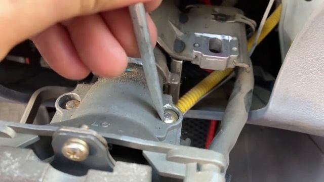 Hyundai Accent КАК СНЯТЬ ЗАМОК ЗАЖИГАНИЯ смотреть онлайн