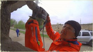 Зарабатываю на ремонте гаражей, раньше делал себе, теперь помогаю другим