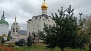 Прогулка по Сергиеву Посаду. Часть 3. Подольные храмы Лавры. Введенский и Параскевы Пятницы.