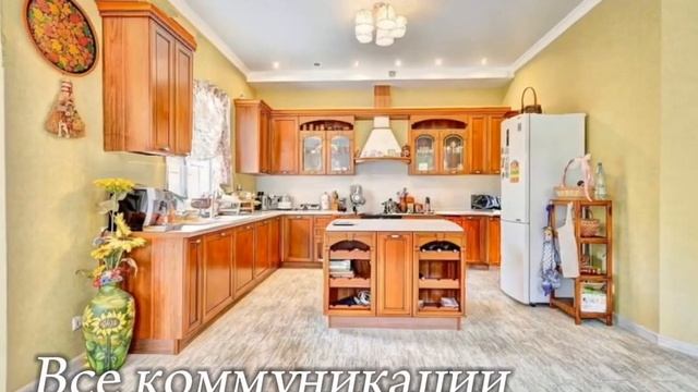 Усадьба по дороге на Большой Ахун в окружении гор и ле? смотреть онлайн