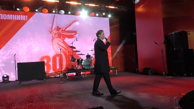 Ксения Дежнева и Кирилл Орлов(#80летПобеды,НовоПеределкино,9.05.2025)