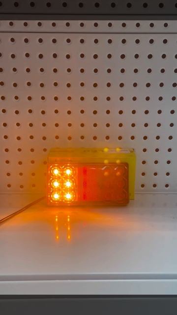 Универсальные задние фонари 12-24 V #автосвет #фонари смотреть онлайн