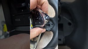 Как снять подушку безопасности и кнопки руля Geely Coolray/Tugella#geely #geelycoolray #geelytugell