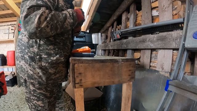 Меняю колёса.Электрический домкрат и гайковёрт. Пробл смотреть онлайн