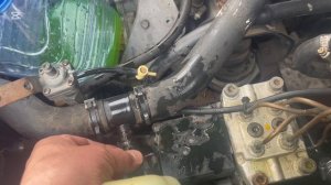 Расширительный бачок Ауди Датчик уровня охлаждающей ?