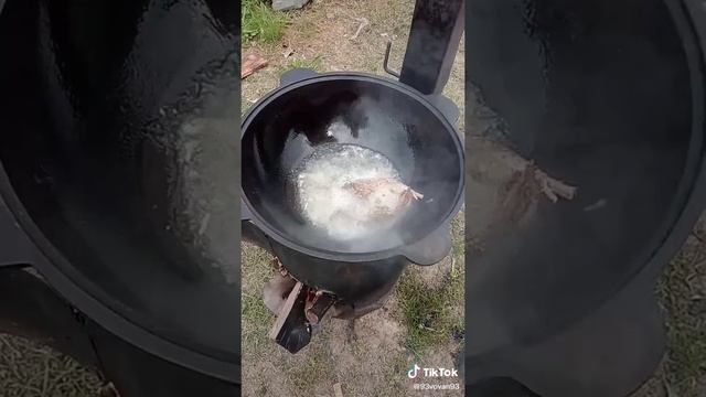 Кролик в сметане в казане🐰