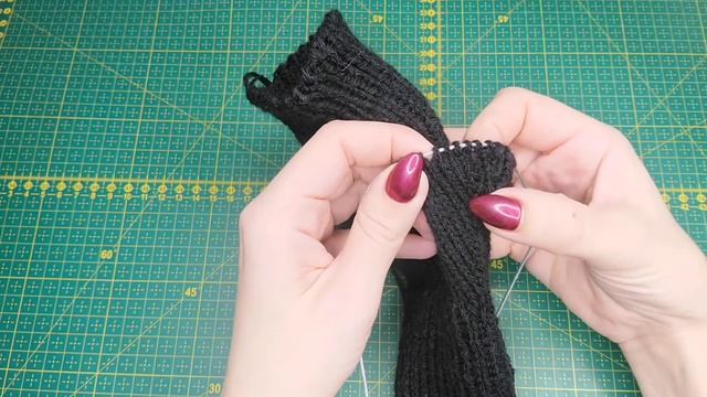 Вывязывание пальчика в митенке ортопедический пальчик без дырочек.