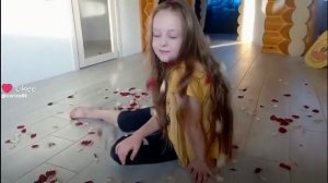 листья розы