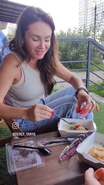 еда#доставка#самокат#: RN25KLGSD-скидка 200р D4BLNSL - скидка 150? смотреть онлайн