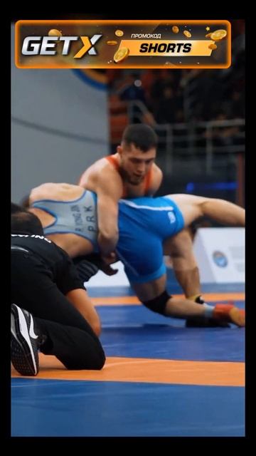 🤯Невероятные броски борца смотреть онлайн