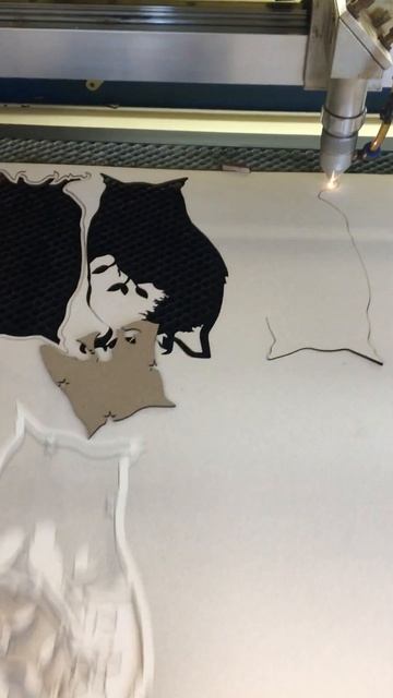 Производство деревянных пазлов, многослойных раскрас смотреть онлайн