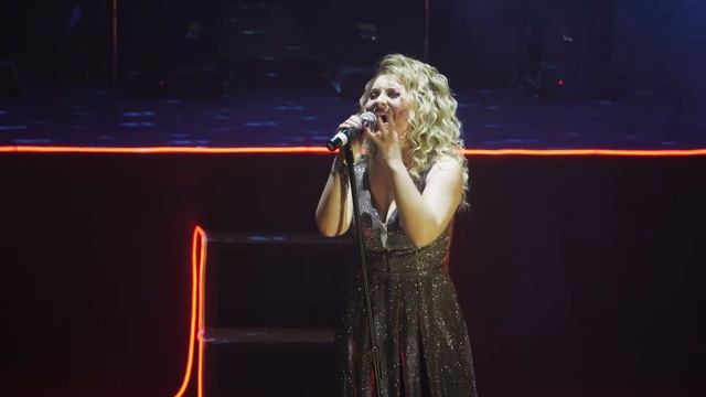 REINA-"Oceans Of Pain" (LIVE выступление, Сольный концерт) смотреть онлайн