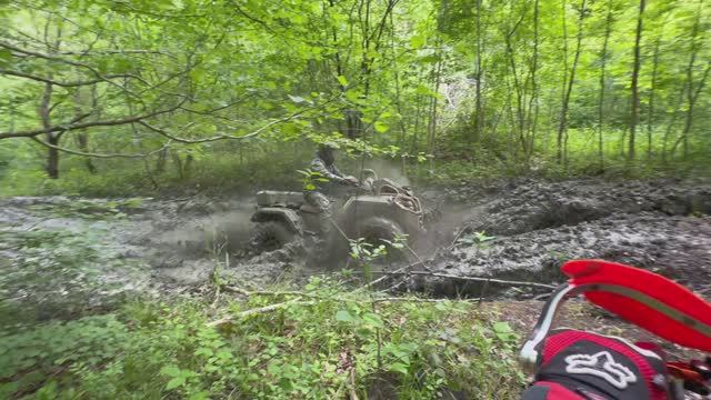 9 мая поездка к местам боевой славы горы 🏔️ Оплепен . BRP 1000. Эндуро Апшеронский район