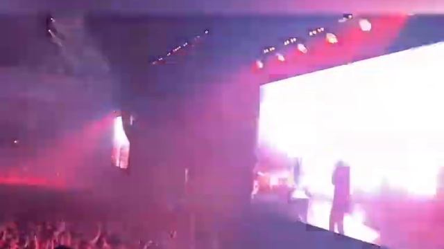 Макс Корж Варшава 27 11 19 Улиц без фонарей v720P смотреть онлайн