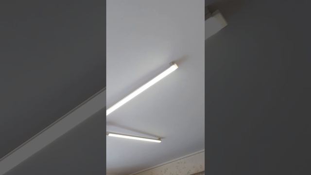 Супер светодиодный лампа. потолочный люстра 3-ЧАСТЬ смотреть онлайн