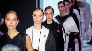 Мой первый в жизни показ коллекции ArtApparell by R.  
Сочи 2022