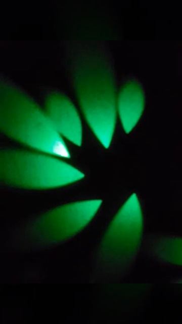 Шоу световых картин. Насадка №12 на фонарь S5 REVOLUTION смотреть онлайн