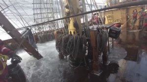 Самые Крупные Столкновения и Ошибки Кораблей, Снятые на Камеру