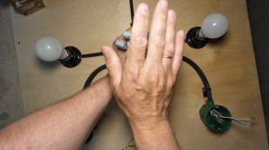 Два проходных и перекрестный выключатель, коммутация